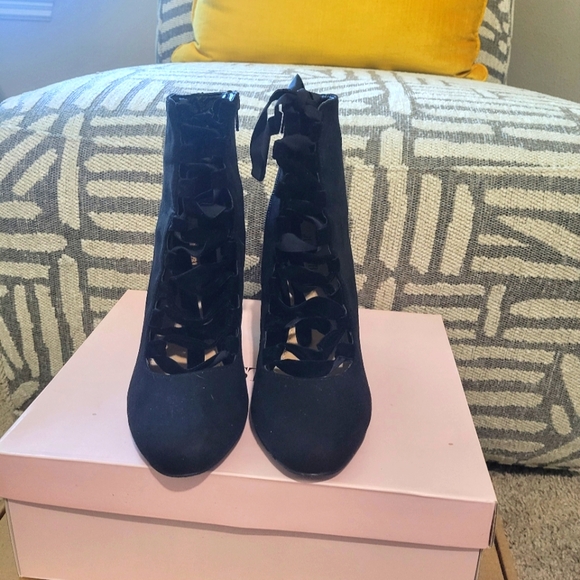 Women's Booties - Picture 2 of 4